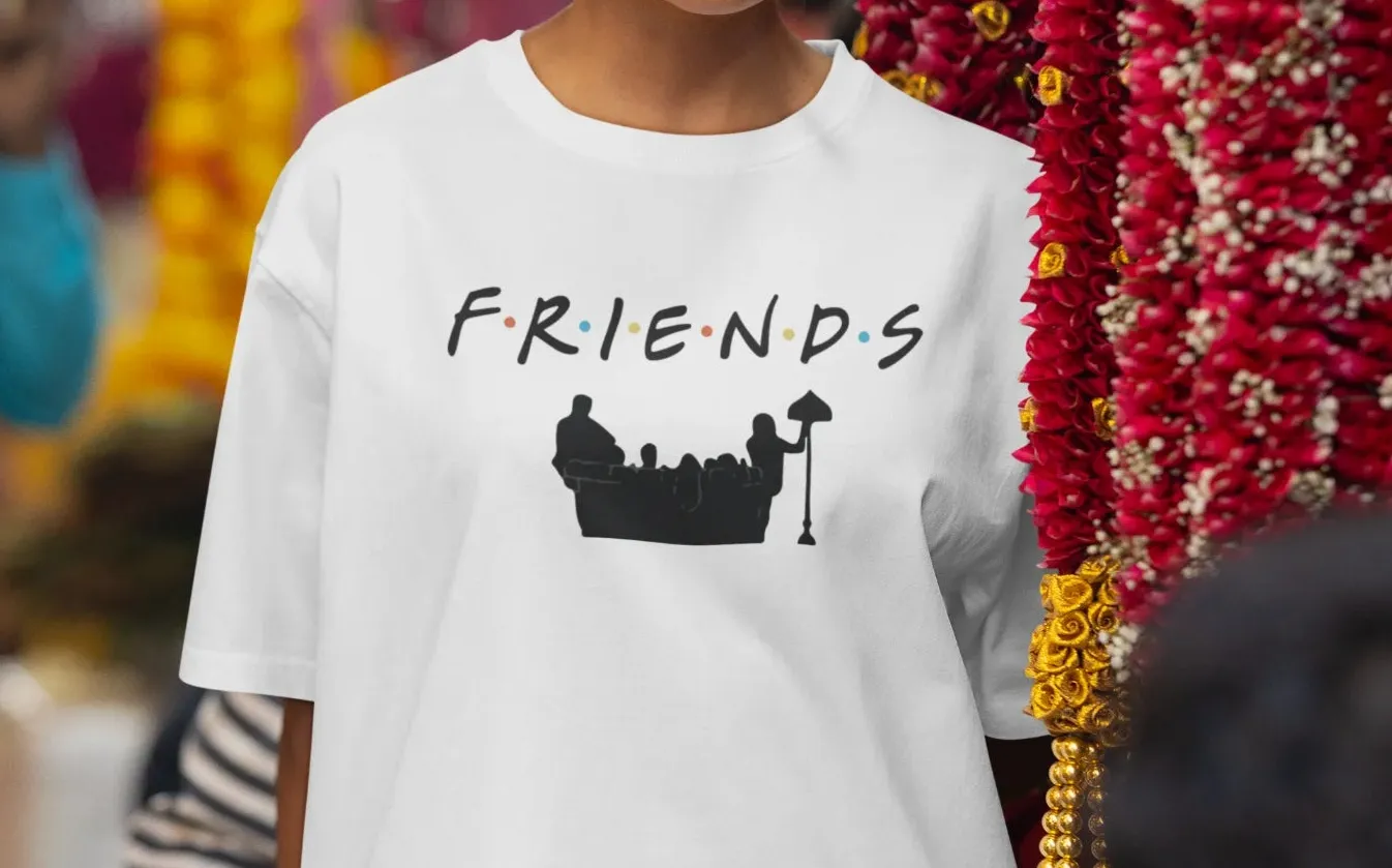 FRIENDS Oversized T-Shirt