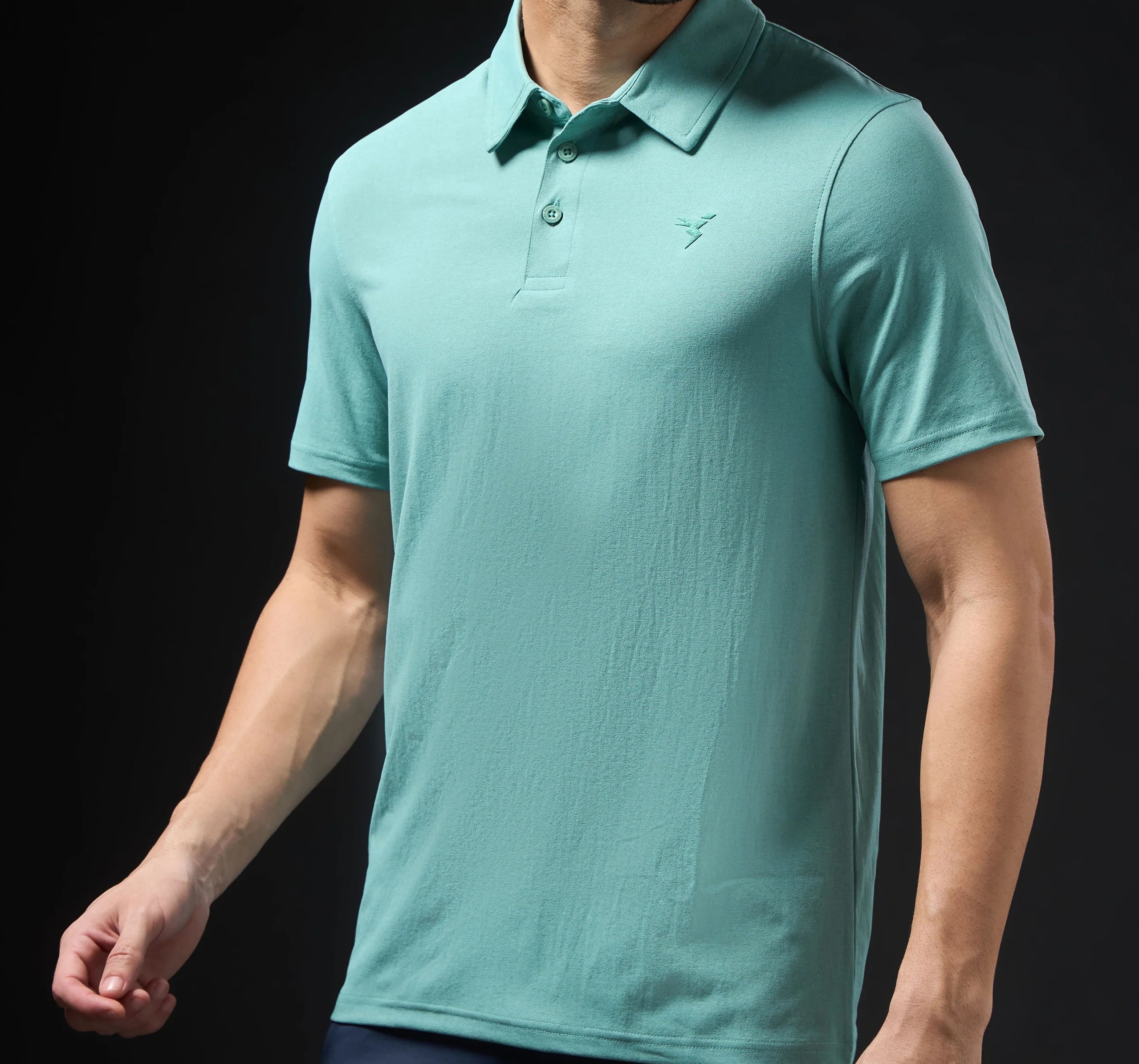 Men Solid Slim Fit Polo Lake Green T-shirt