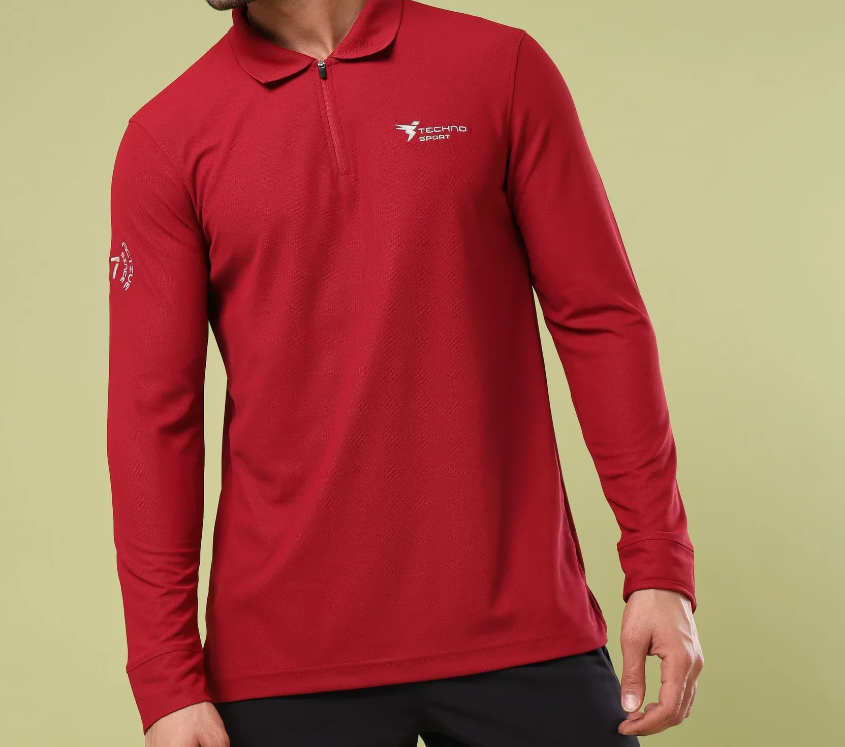 Men Solid Slim Fit Polo Sports Berry Red T-shirt