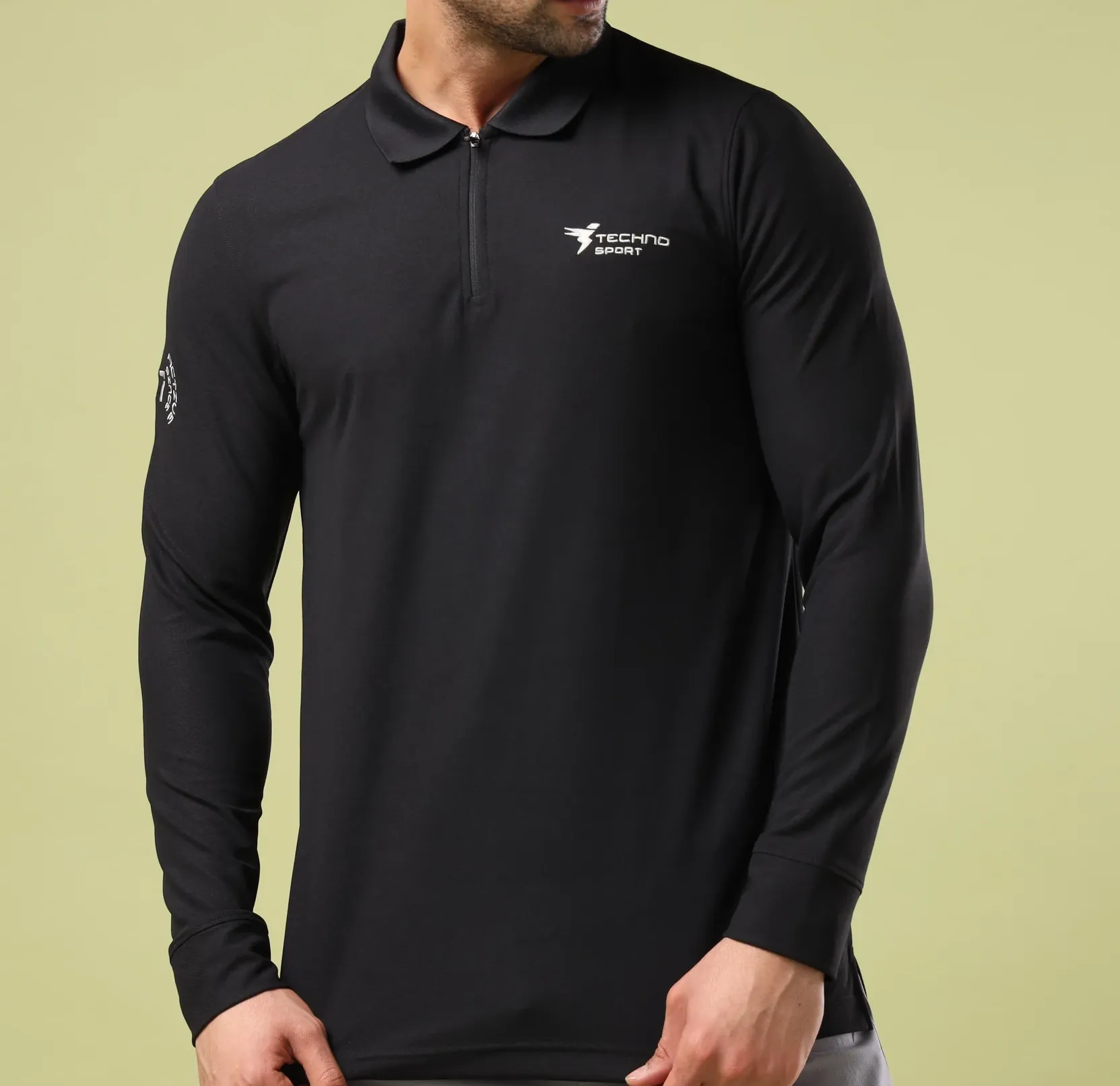 Men Solid Slim Fit Polo Sports Black T-shirt