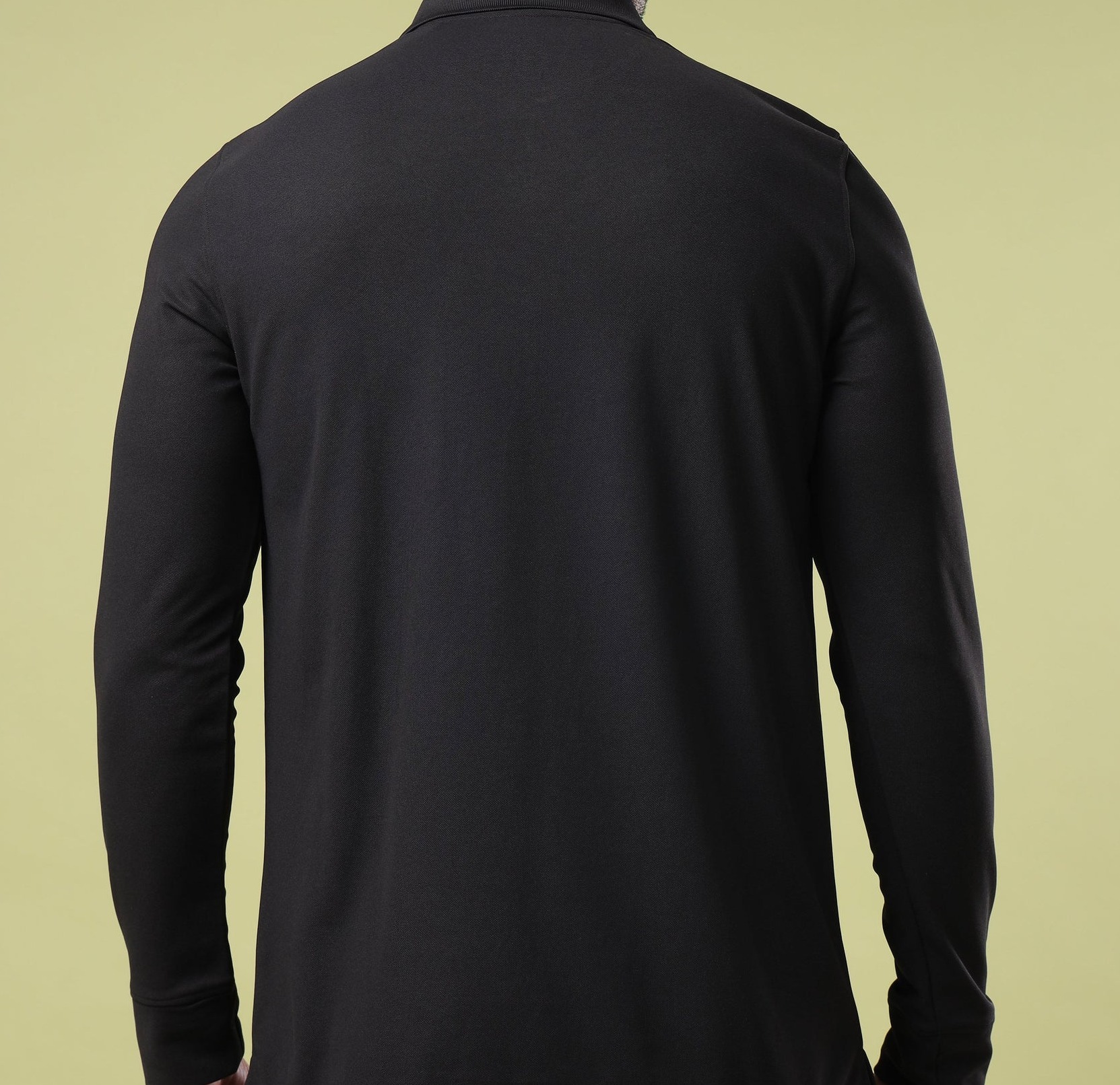 Men Solid Slim Fit Polo Sports Black T-shirt