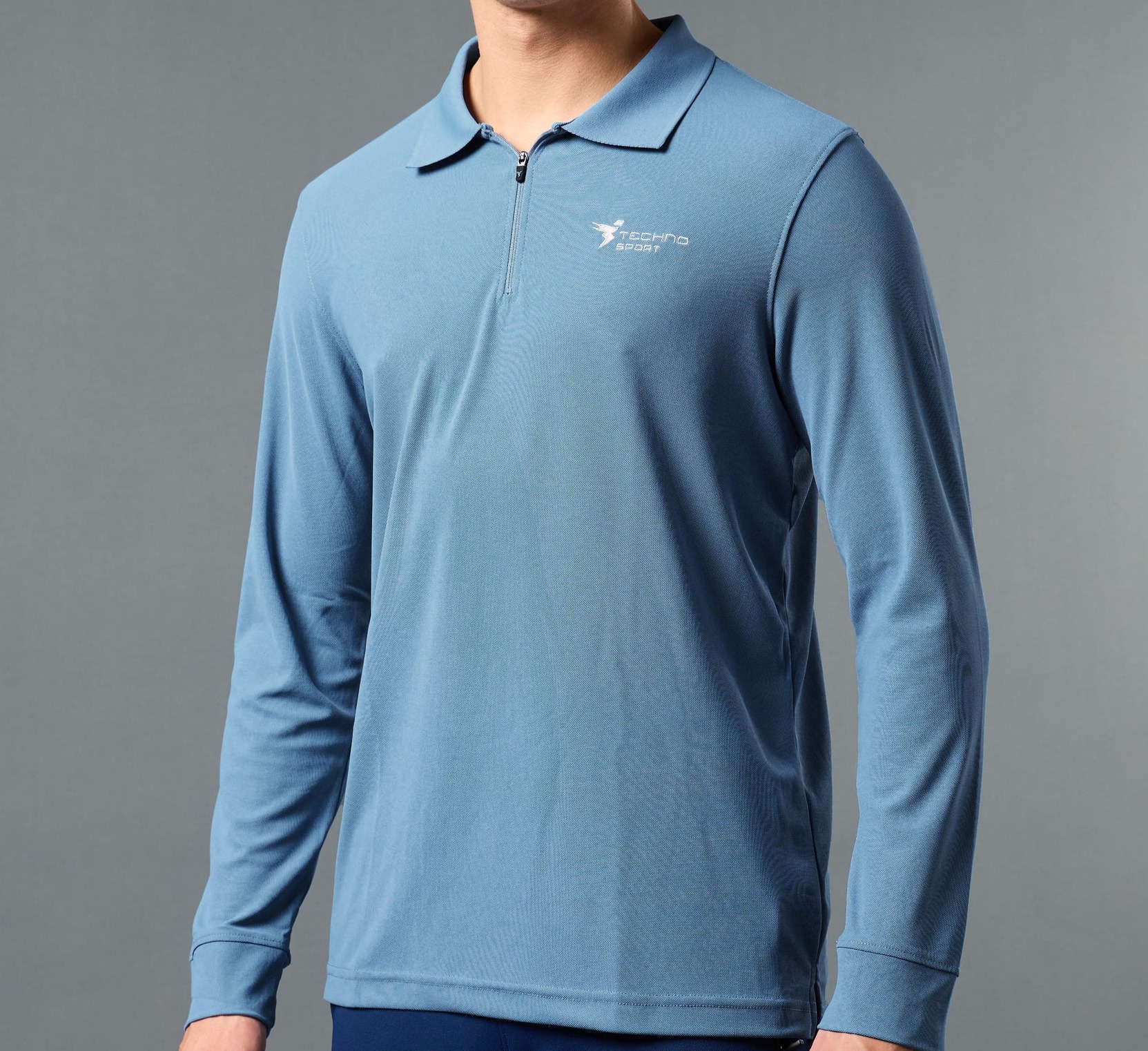 Men Solid Slim Fit Polo Sports Capri Blue T-shirt