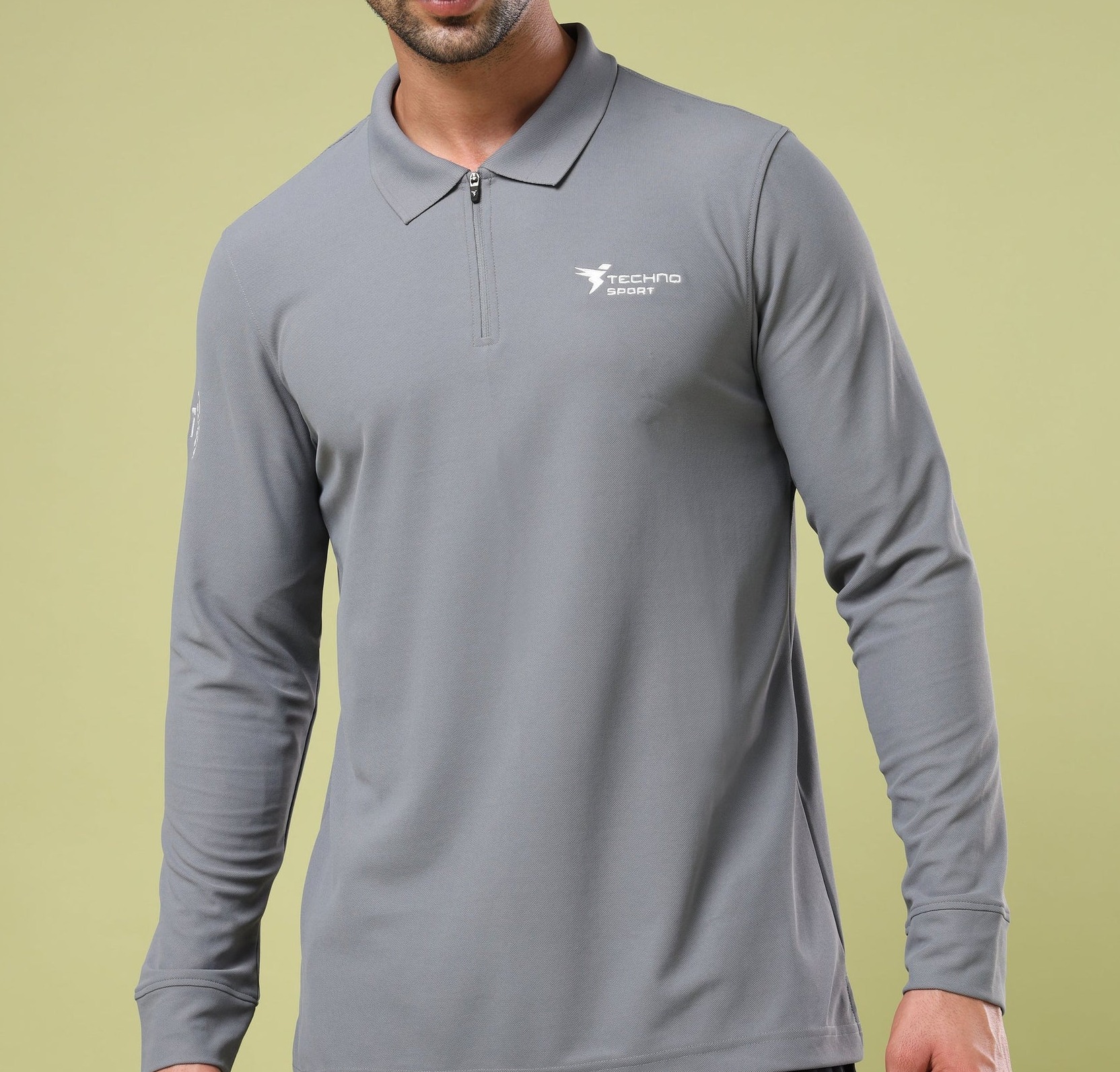 Men Solid Slim Fit Polo Sports Turbulence T-shirt