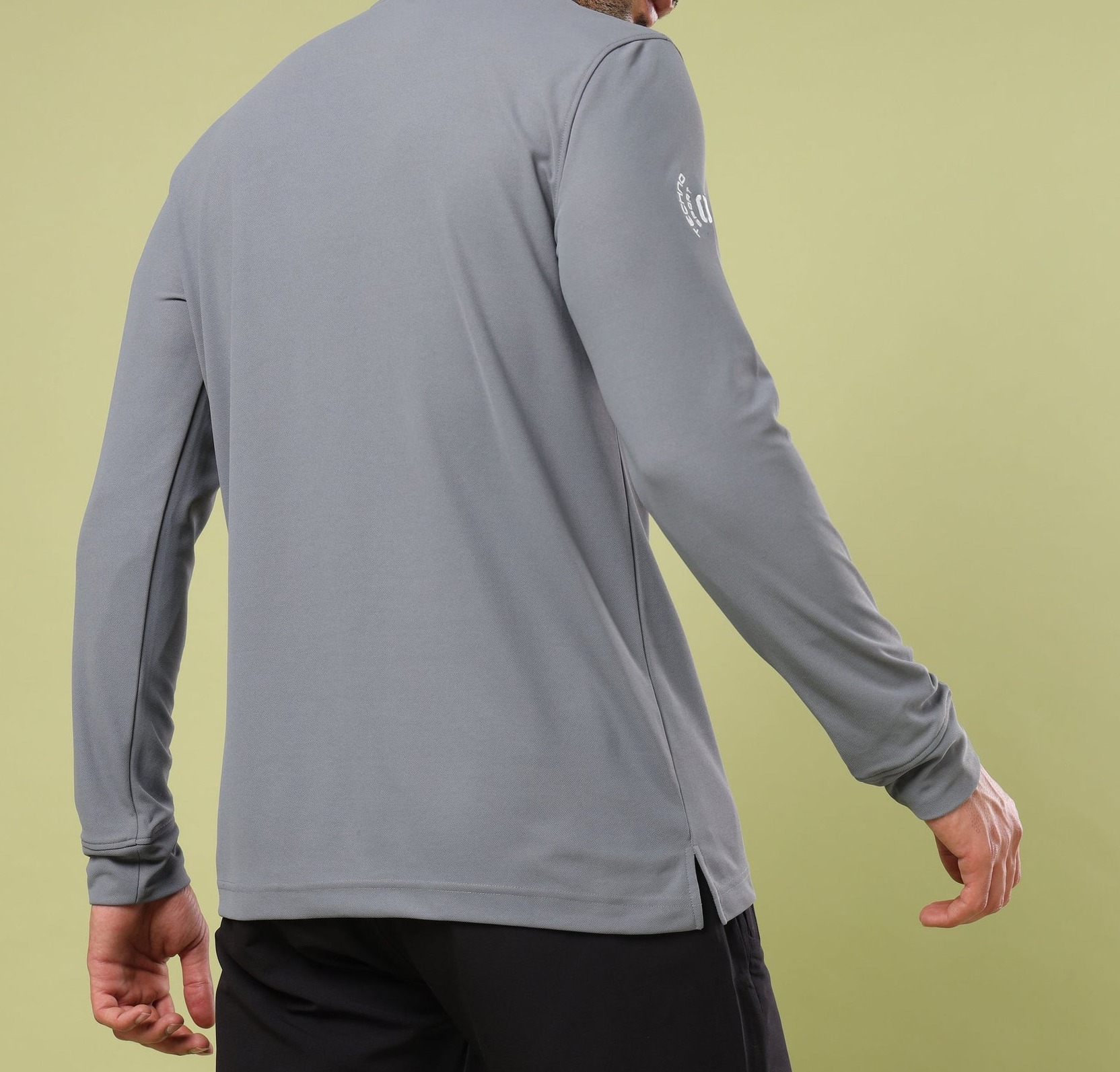 Men Solid Slim Fit Polo Sports Turbulence T-shirt