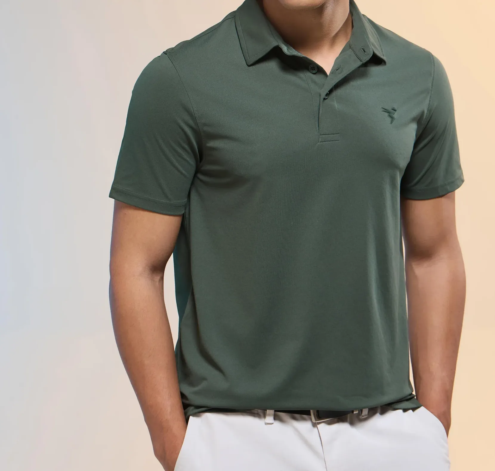 Men Solid Slim Fit Polo Trekking Green T-shirt
