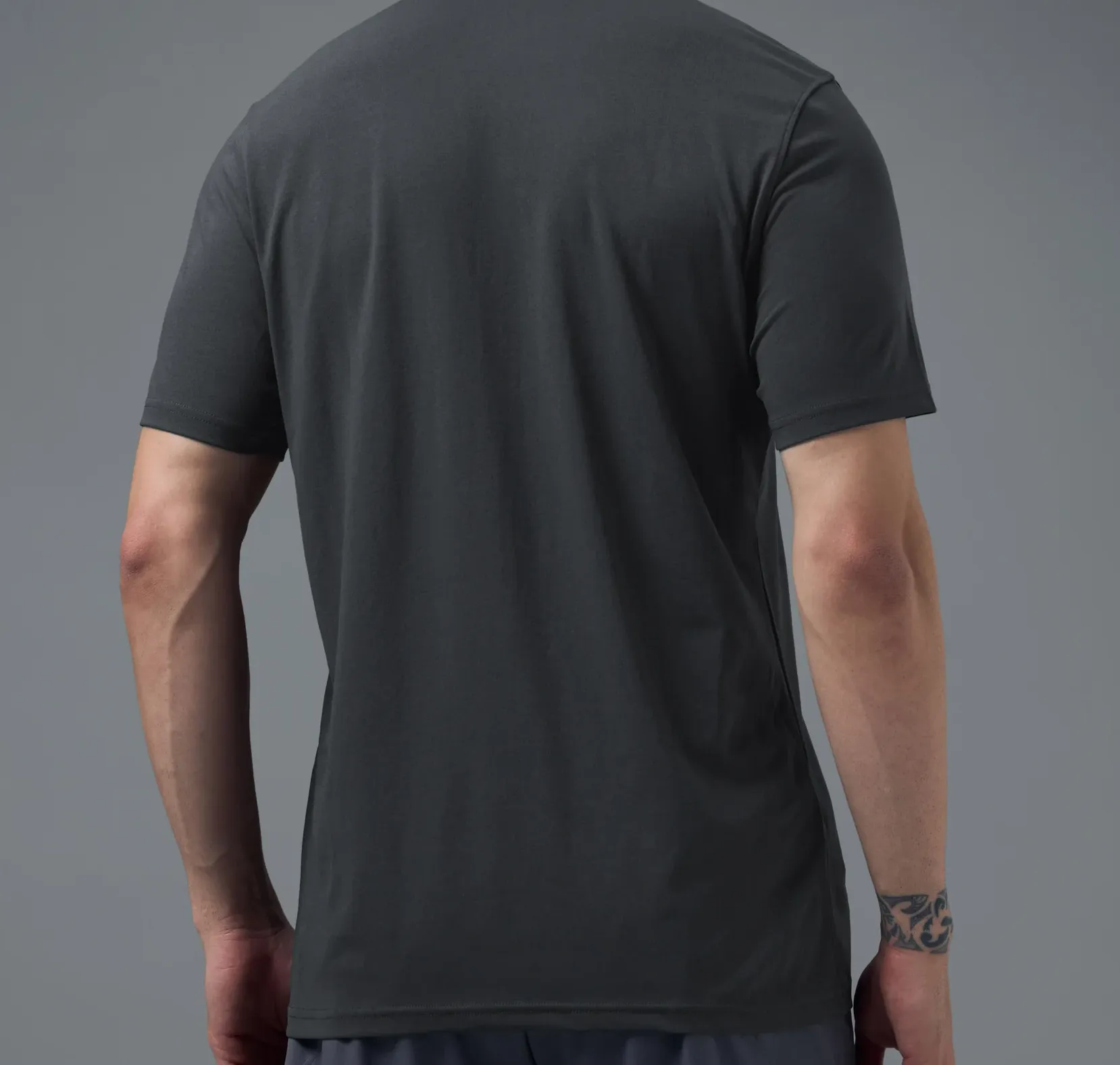 Men Solid Slim Fit Polo Woodland Gray T-shirt