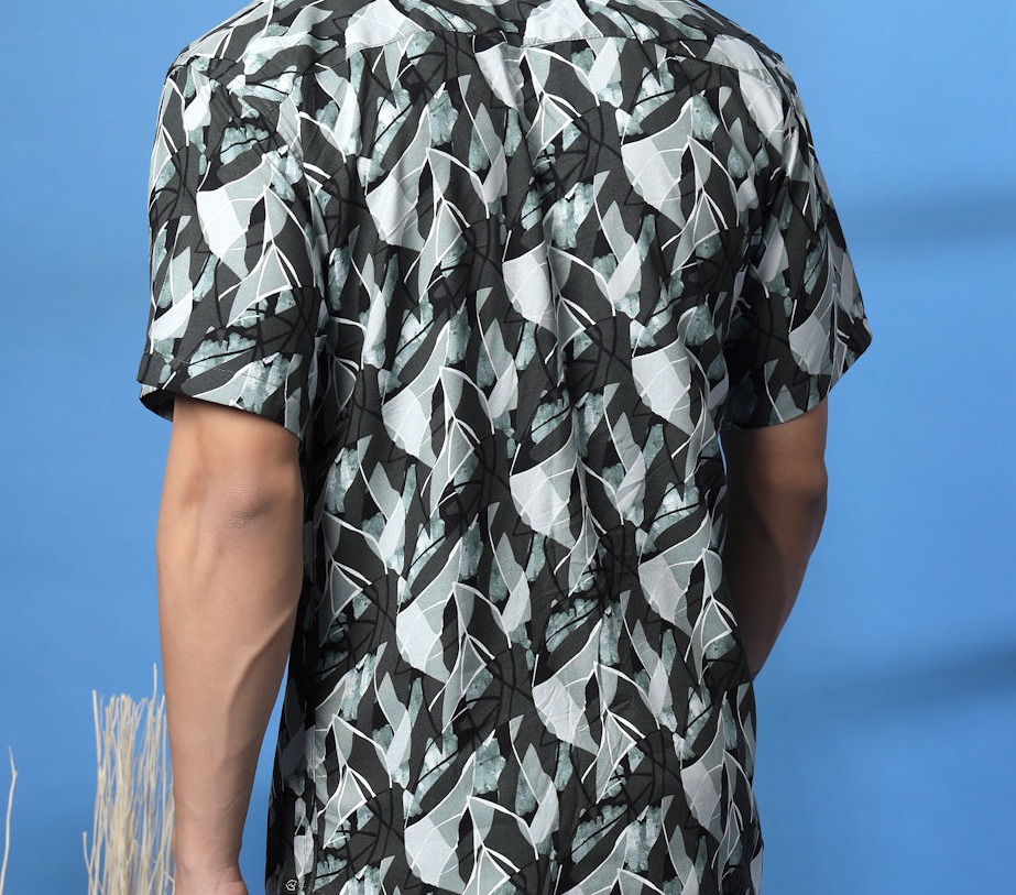 Rigo Men's Abstract  Printed Rayon Shirt