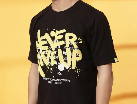 Trendy Back Print Black T-Shirt