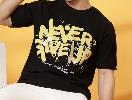 Trendy Back Print Black T-Shirt