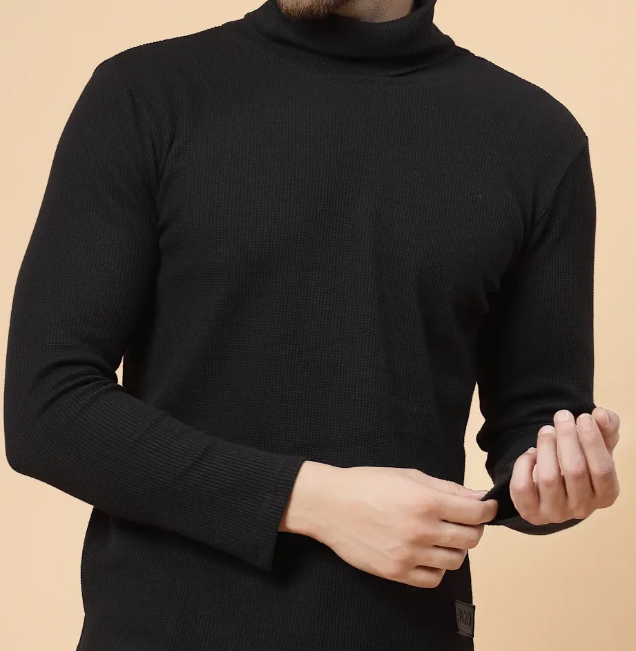 Turtleneck Waffle Black Tee